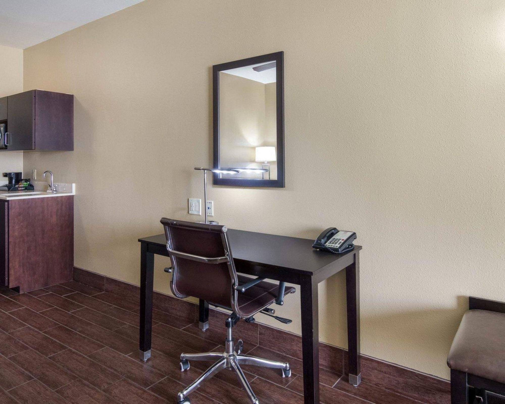אודסה Comfort Suites מראה חיצוני תמונה