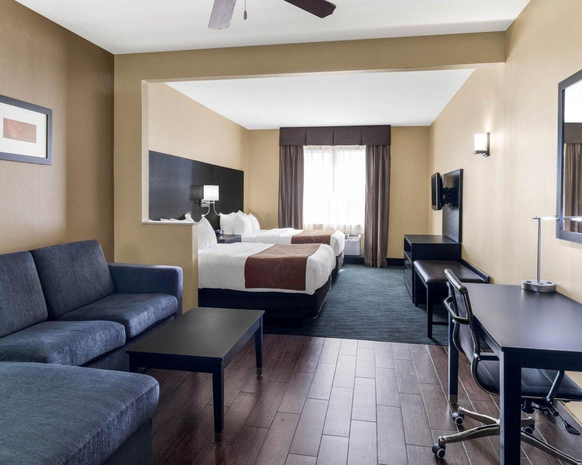 אודסה Comfort Suites מראה חיצוני תמונה