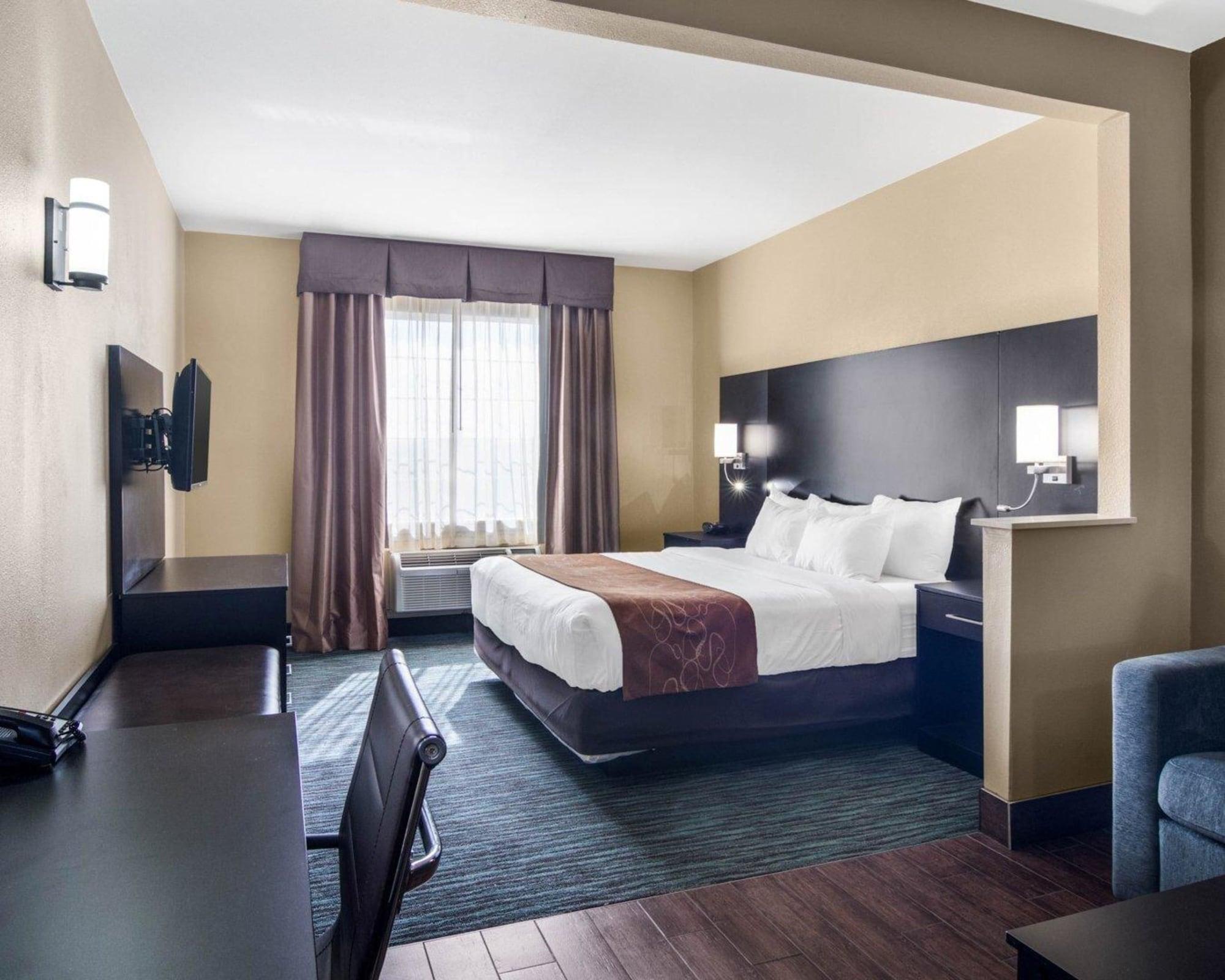 אודסה Comfort Suites מראה חיצוני תמונה