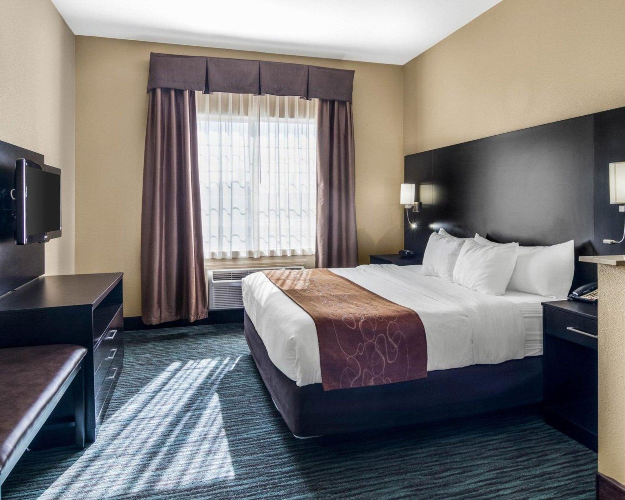 אודסה Comfort Suites מראה חיצוני תמונה