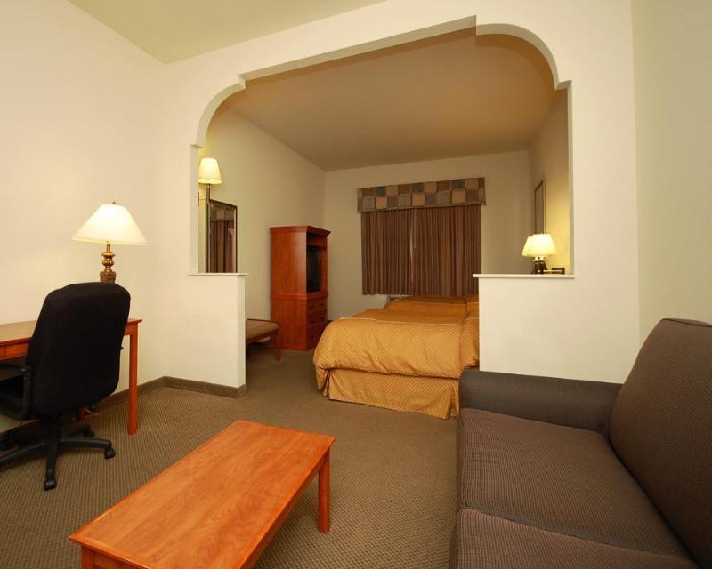 אודסה Comfort Suites מראה חיצוני תמונה