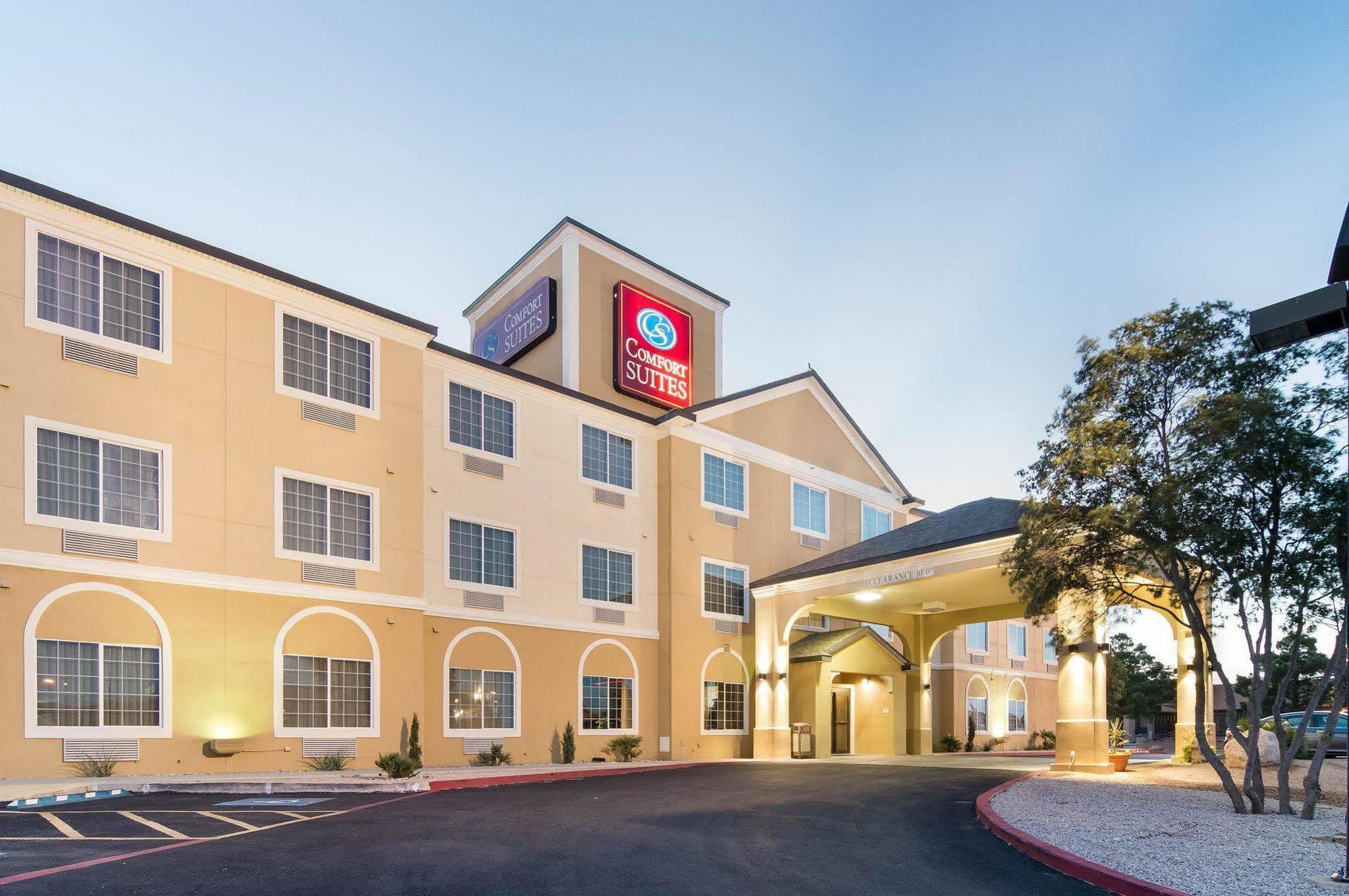 אודסה Comfort Suites מראה חיצוני תמונה