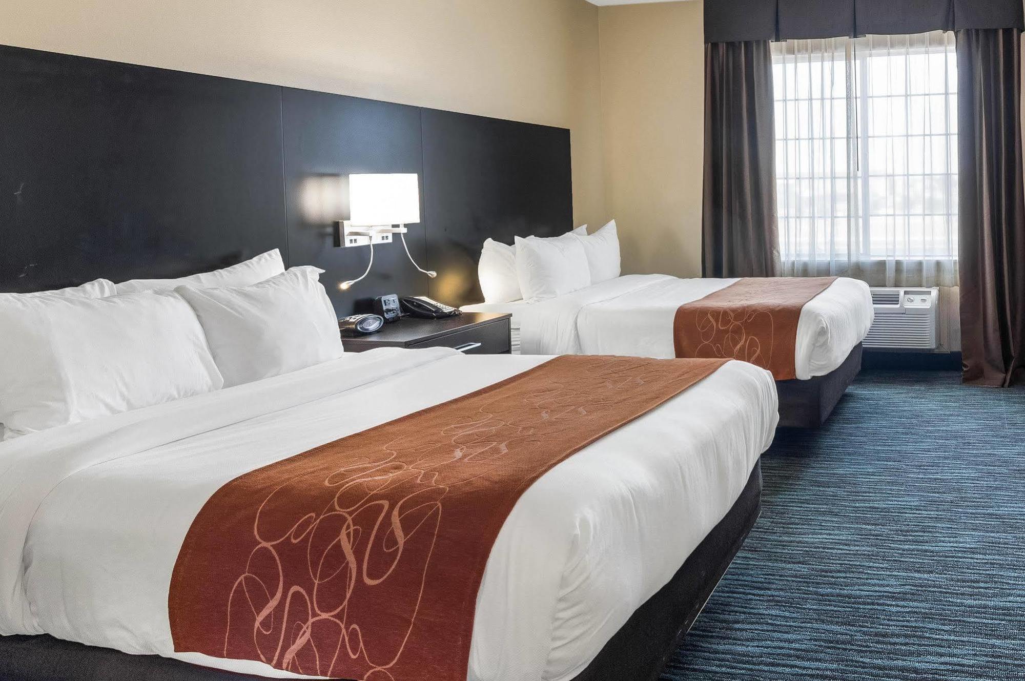אודסה Comfort Suites מראה חיצוני תמונה