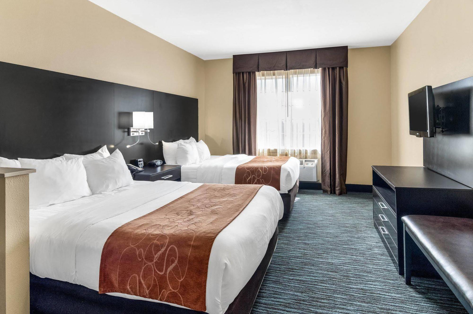 אודסה Comfort Suites מראה חיצוני תמונה