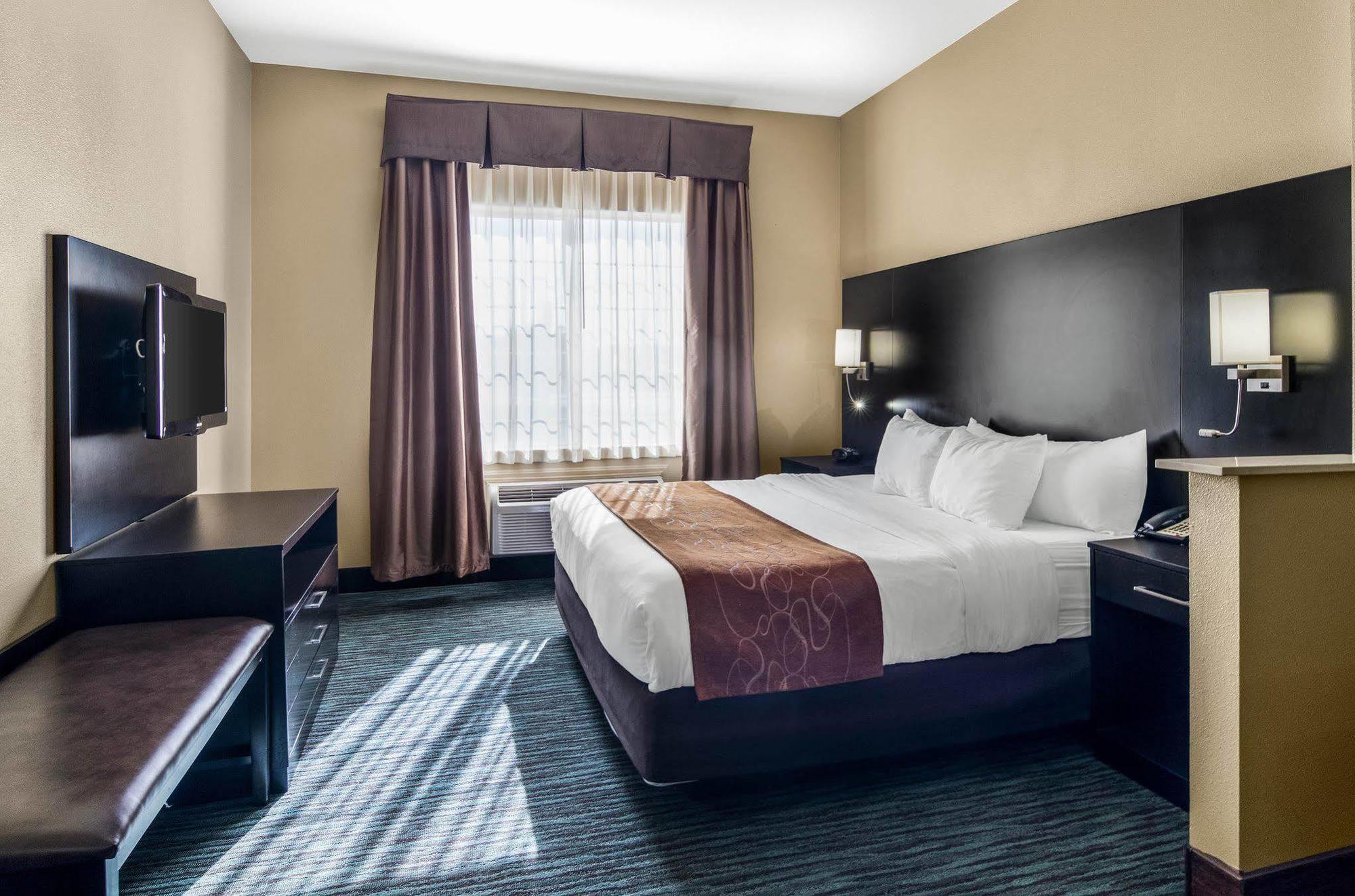 אודסה Comfort Suites מראה חיצוני תמונה