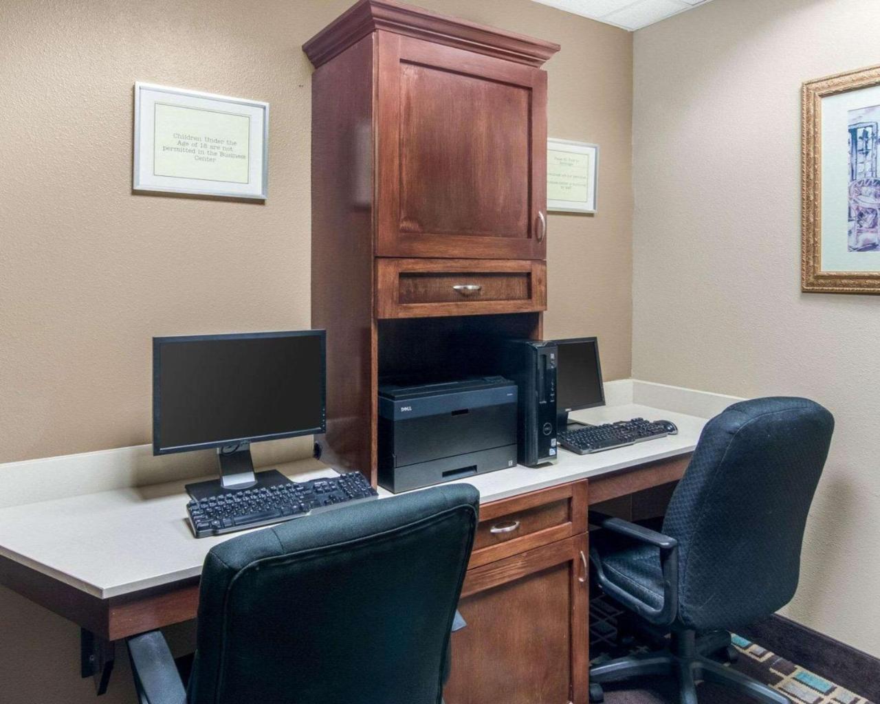 אודסה Comfort Suites מראה חיצוני תמונה