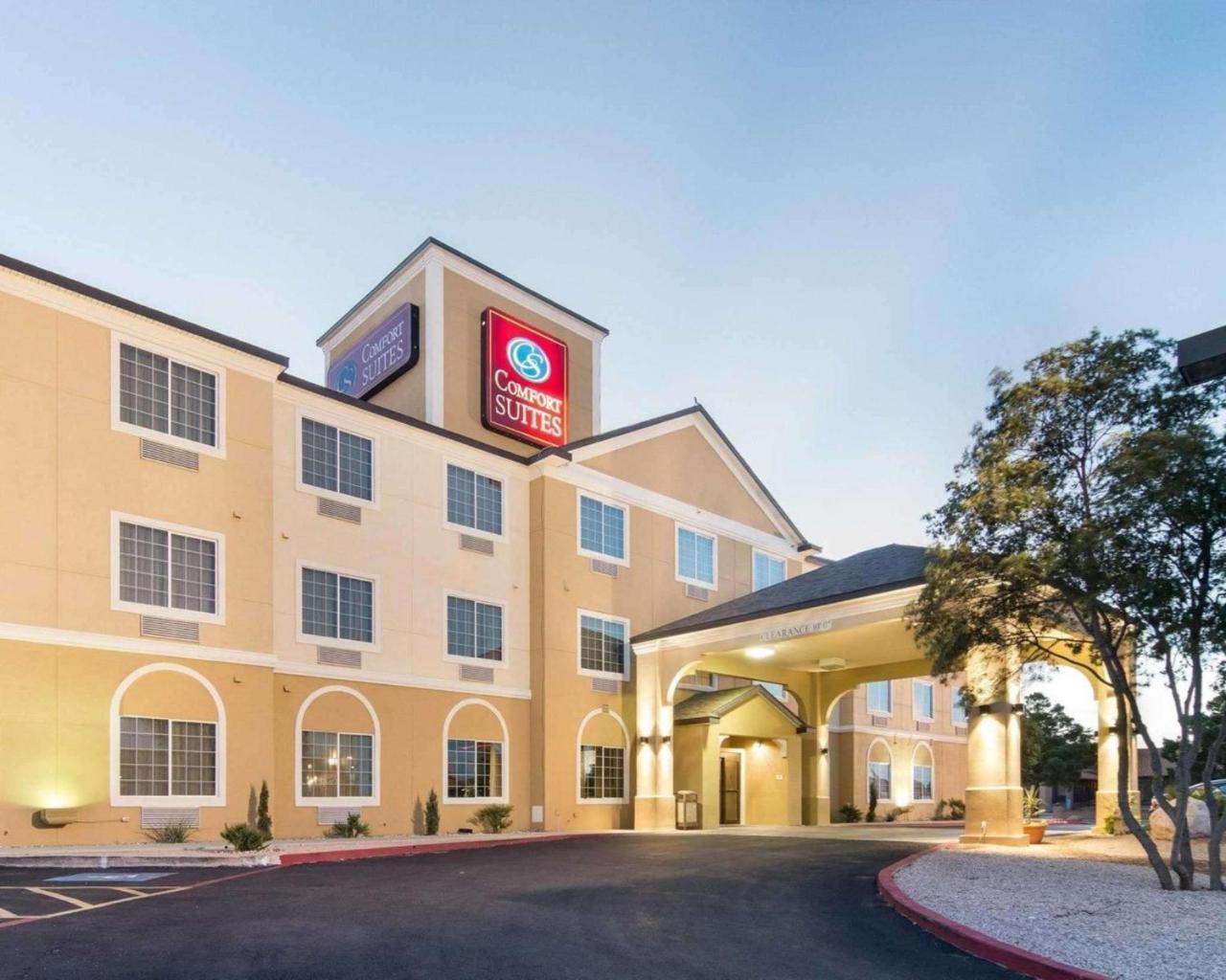 אודסה Comfort Suites מראה חיצוני תמונה